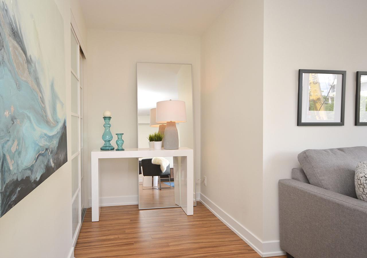 Liv Extended Stay Ottawa Exterior photo